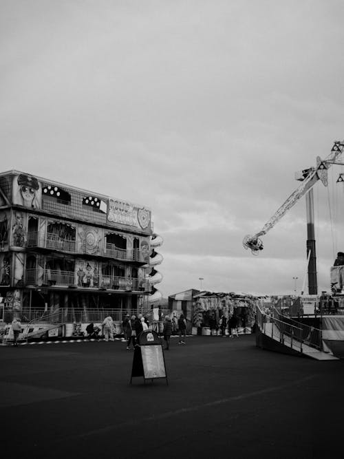 Black and white photo of a construction site