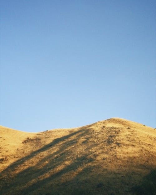 Photos gratuites de campagne, ciel clair, colline