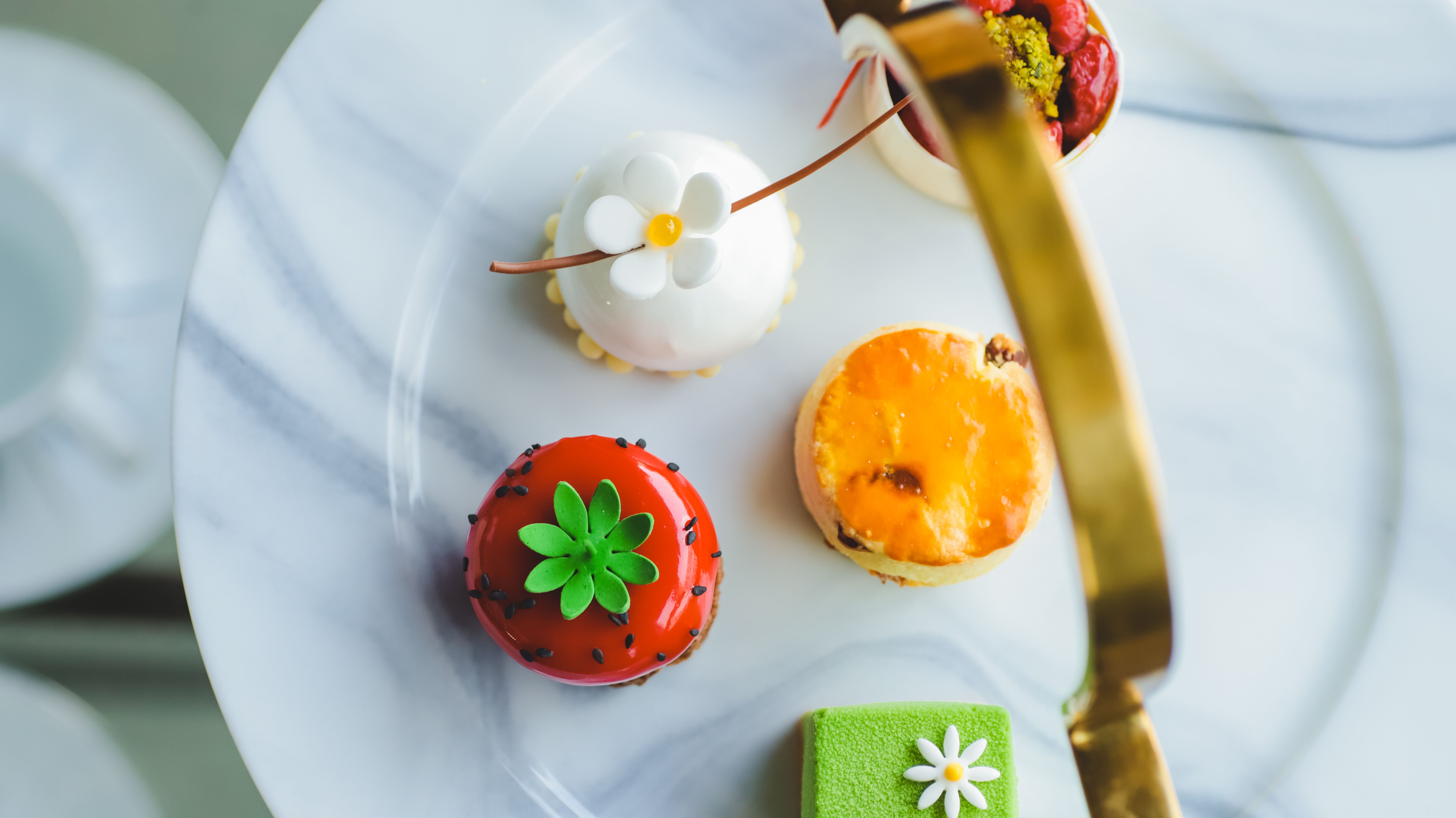 Micro-Desserts Drive High Margins and Viral Engagement Across Foodservice Sector
