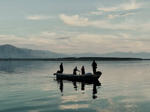 Darmowe zdjęcie z galerii z jezioro, kajak, krajobraz