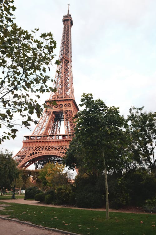 Nhiếp ảnh Kiến Trúc Paris, Tháp Eiffel