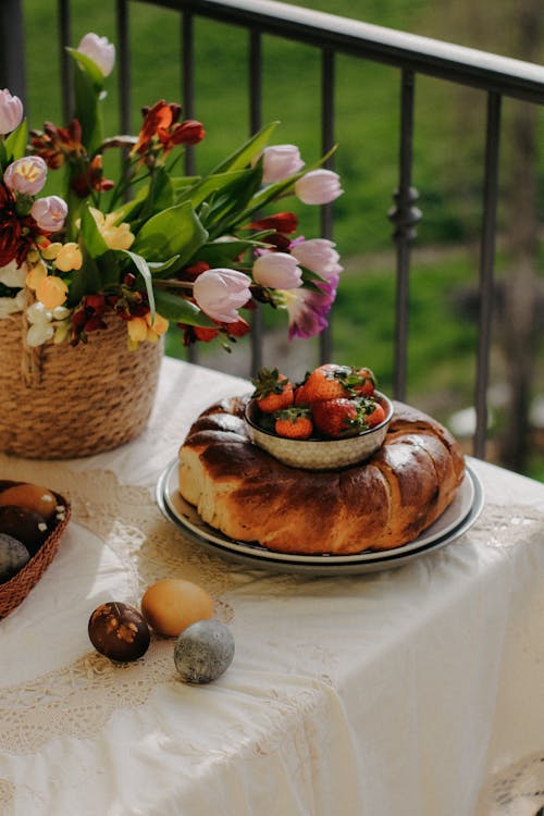 Kostnadsfri bild av blommor, bord, firande