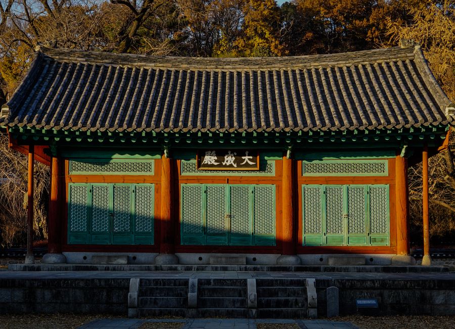Jeonju, South Korea — streets and everyday scenes · stay connected with a Jeonju eSIM from My Holiday SIM