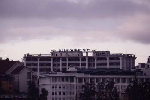 Fotobanka s bezplatnými fotkami na tému budovy, dalat, hotel