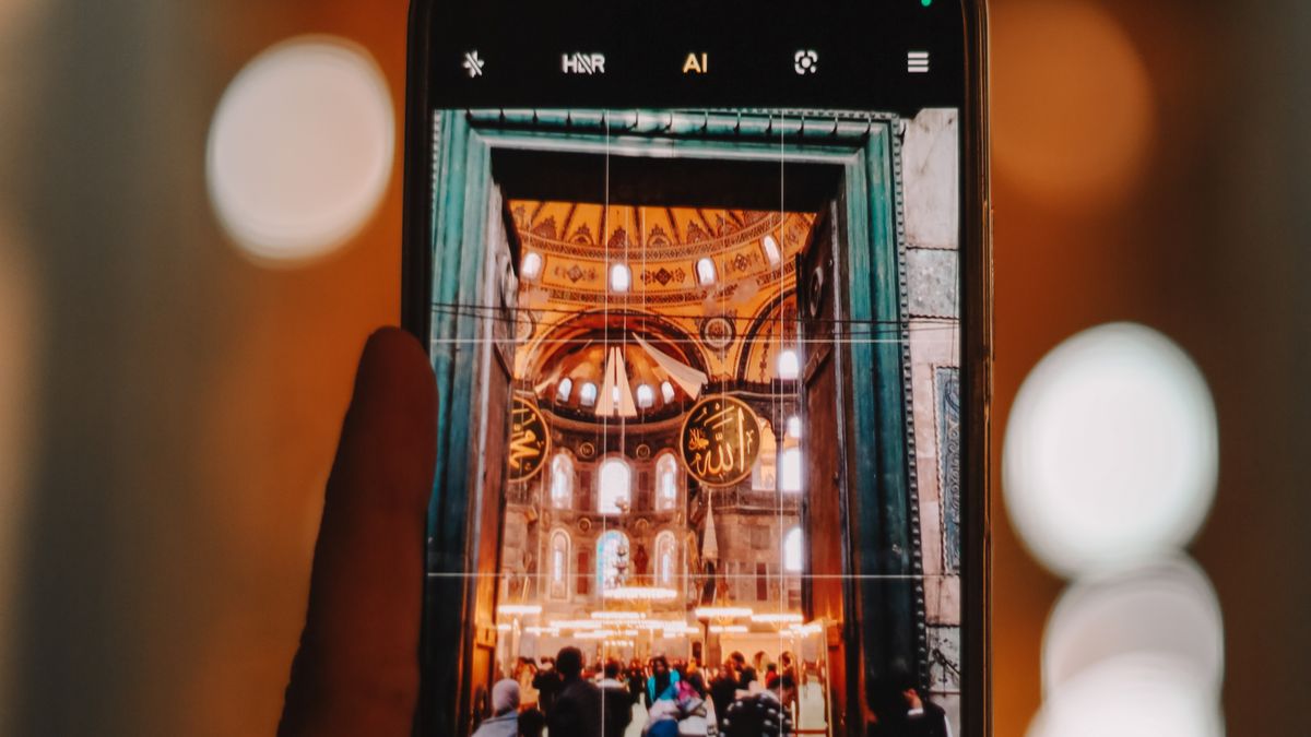Les meilleures applications de réalité augmentée pour explorer des villes en 2026 - illustration