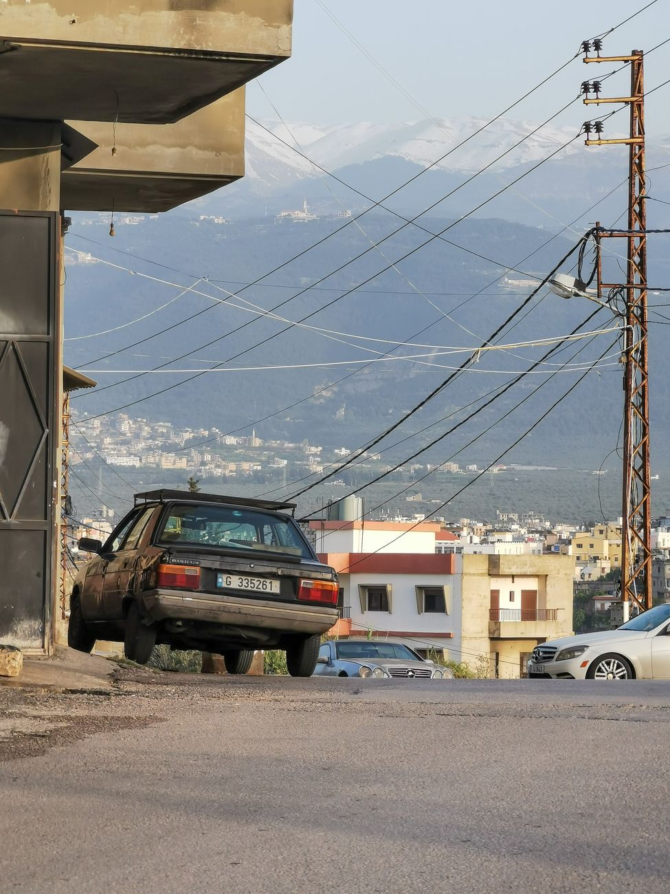 Israeli strikes kill four in new Lebanon ceasefire breach