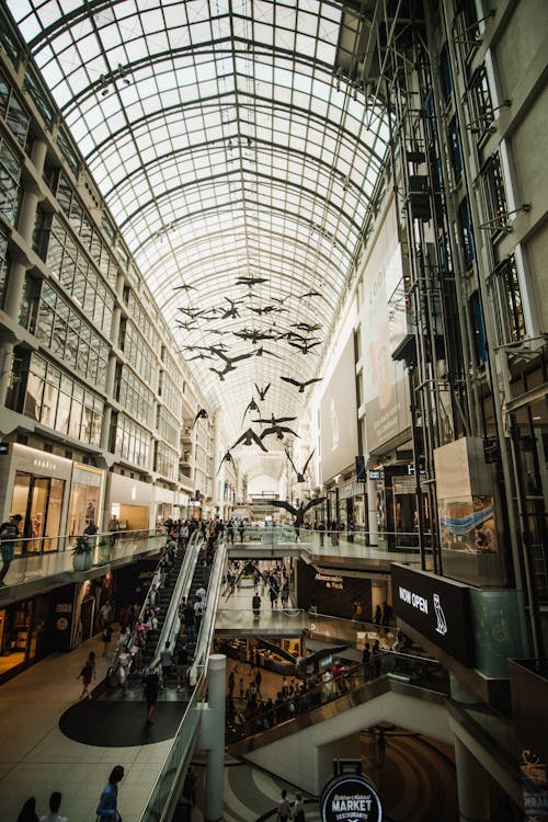 Shopping Centre in Toronto 