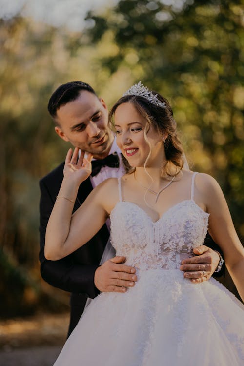 Fotos de stock gratuitas de abrazando, amor, celebración