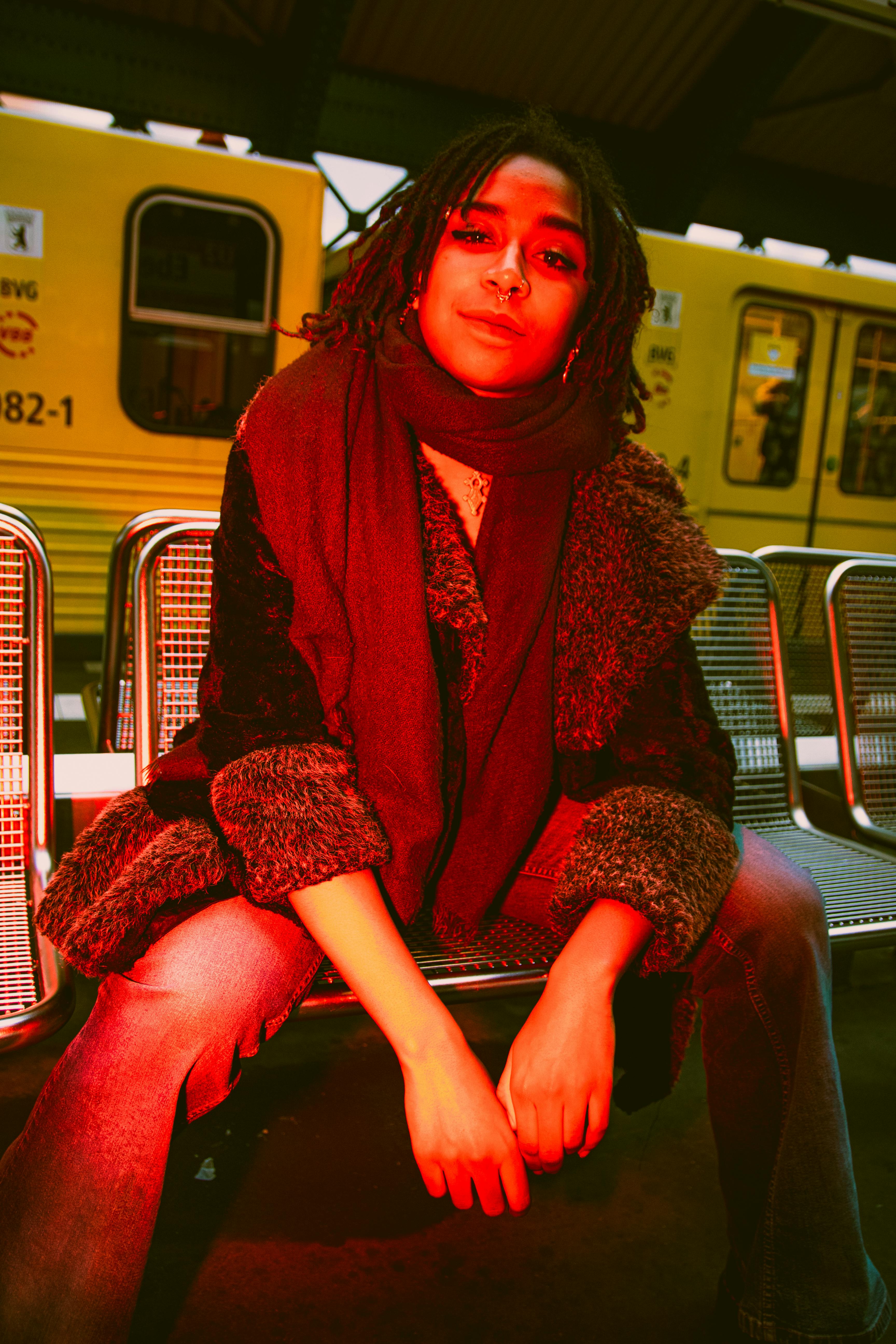 common:alt.prefix Ảnh lưu trữ miễn phí về ánh sáng đỏ, áo khoác, bầu không khí mát mẻ common:alt.postfix