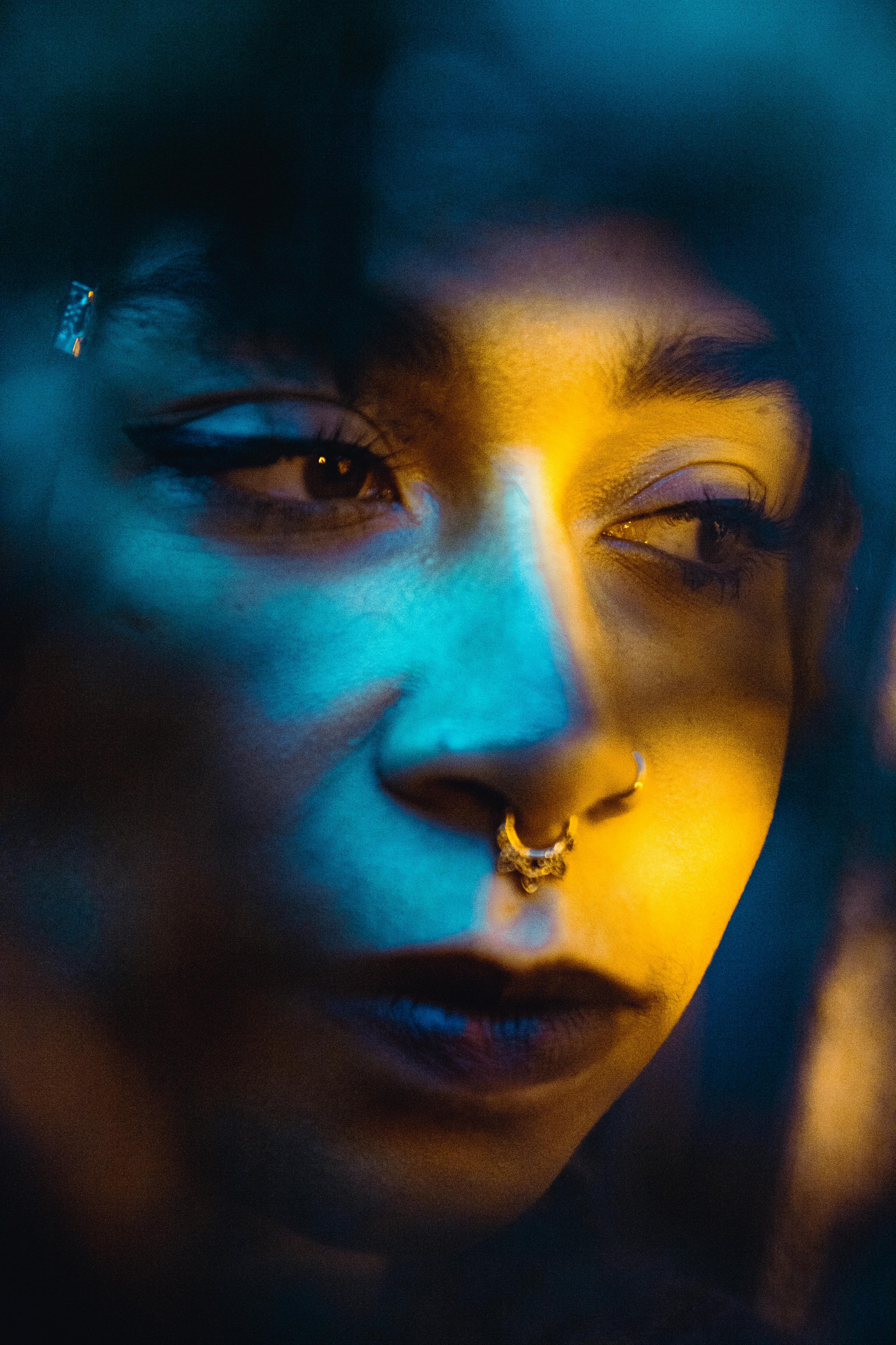 bezplatná Základová fotografie zdarma na téma barevné osvětlení, Berlín, detail Základová fotografie