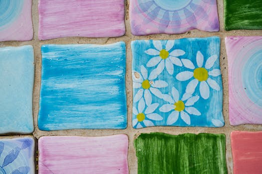 这些带有花卉图案的活力手绘瓷砖，能为任何装饰增添艺术气息