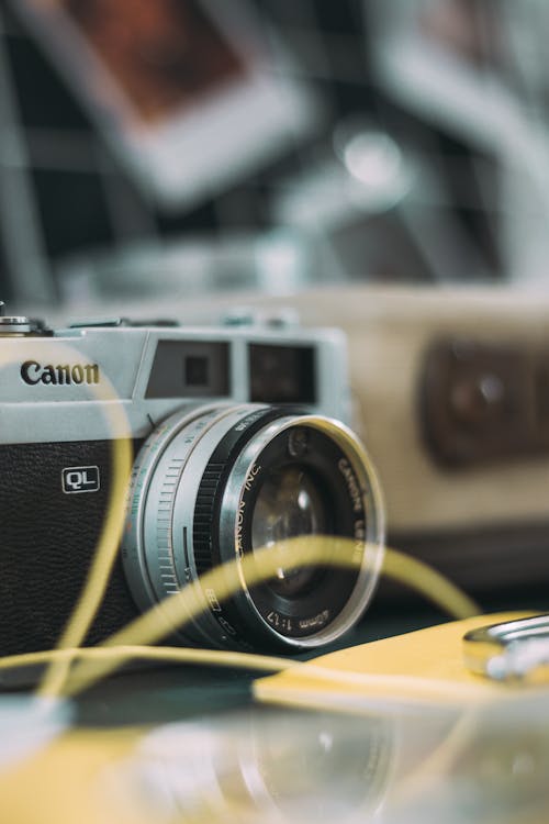 Безкоштовне стокове фото на тему «Canon, аналогова камера, аналоговий» стокове фото