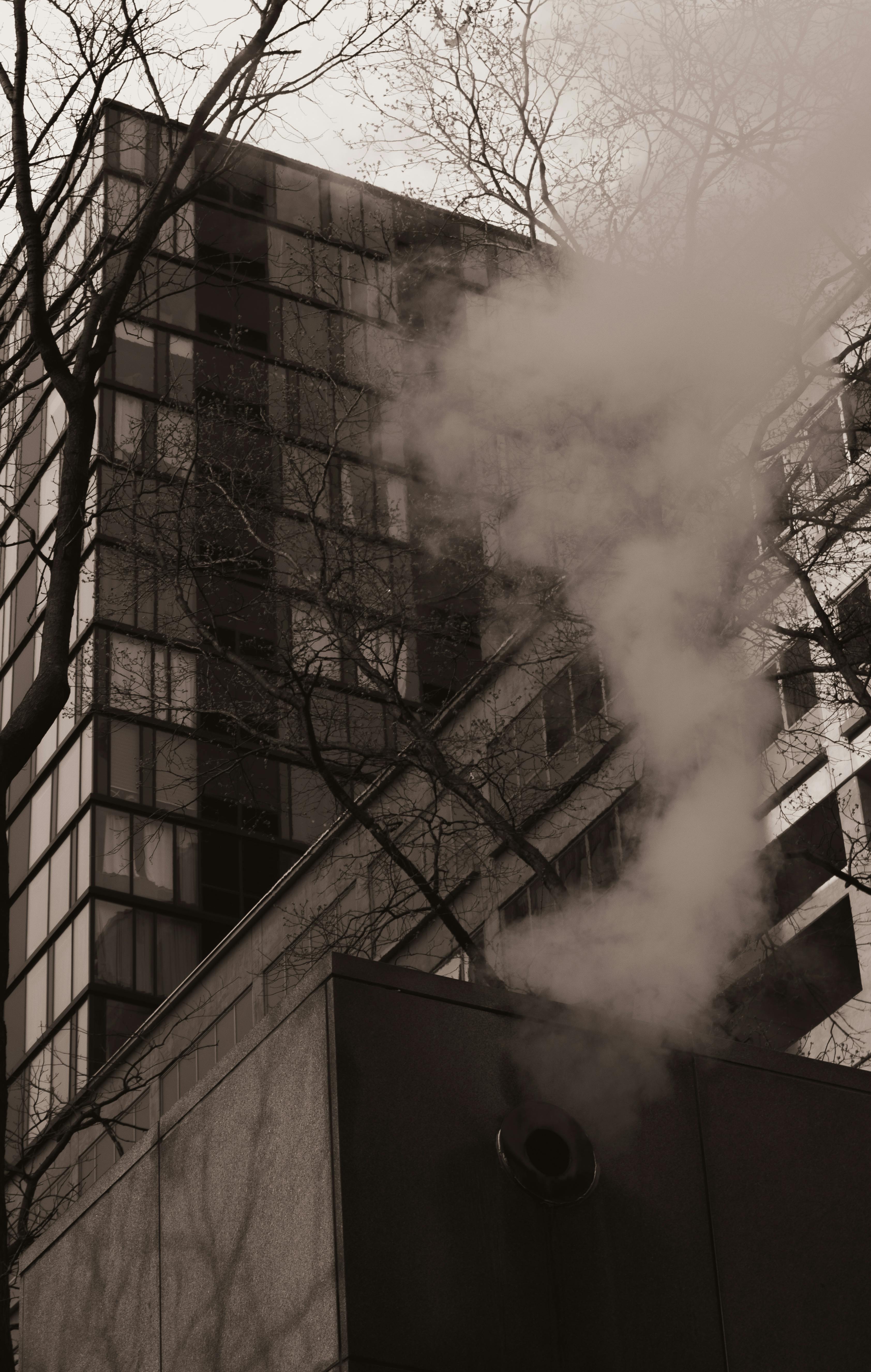 B&W Apartment Building Downtown Pittsburgh · Free Stock Photo
