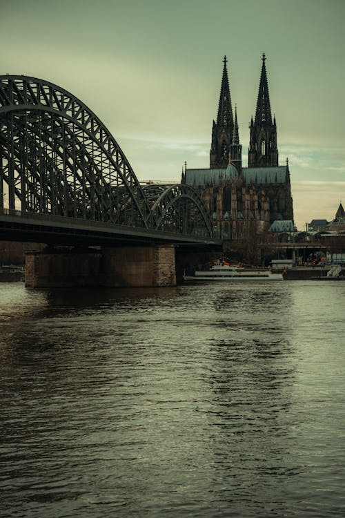 Foto profissional grátis de Alemanha, arquitetura gótica, beira-mar