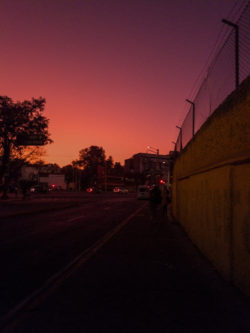 Fotobanka s bezplatnými fotkami na tému červená obloha, chodník, chodníky