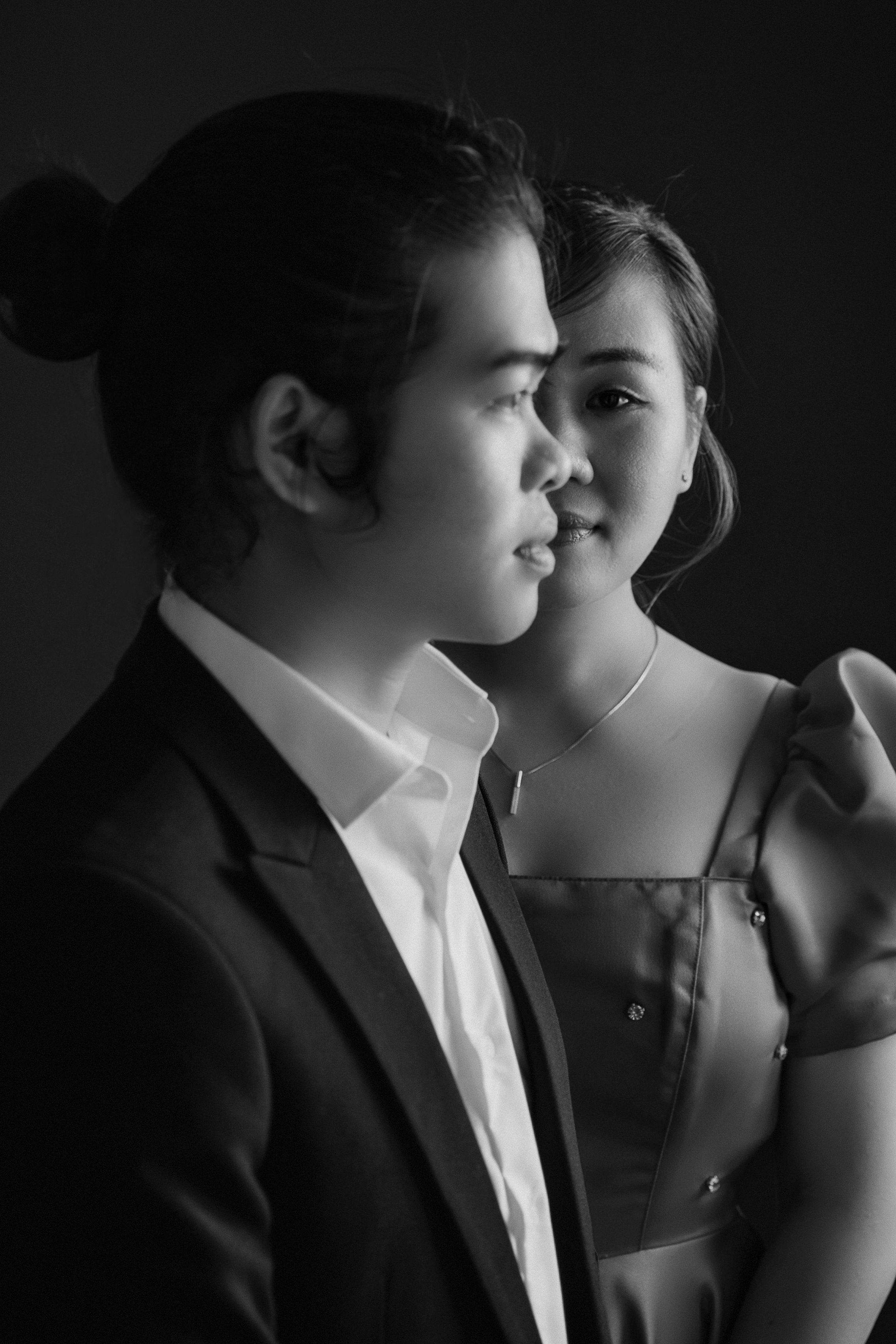 Black and White Photography of a Man and a Woman · Free Stock Photo