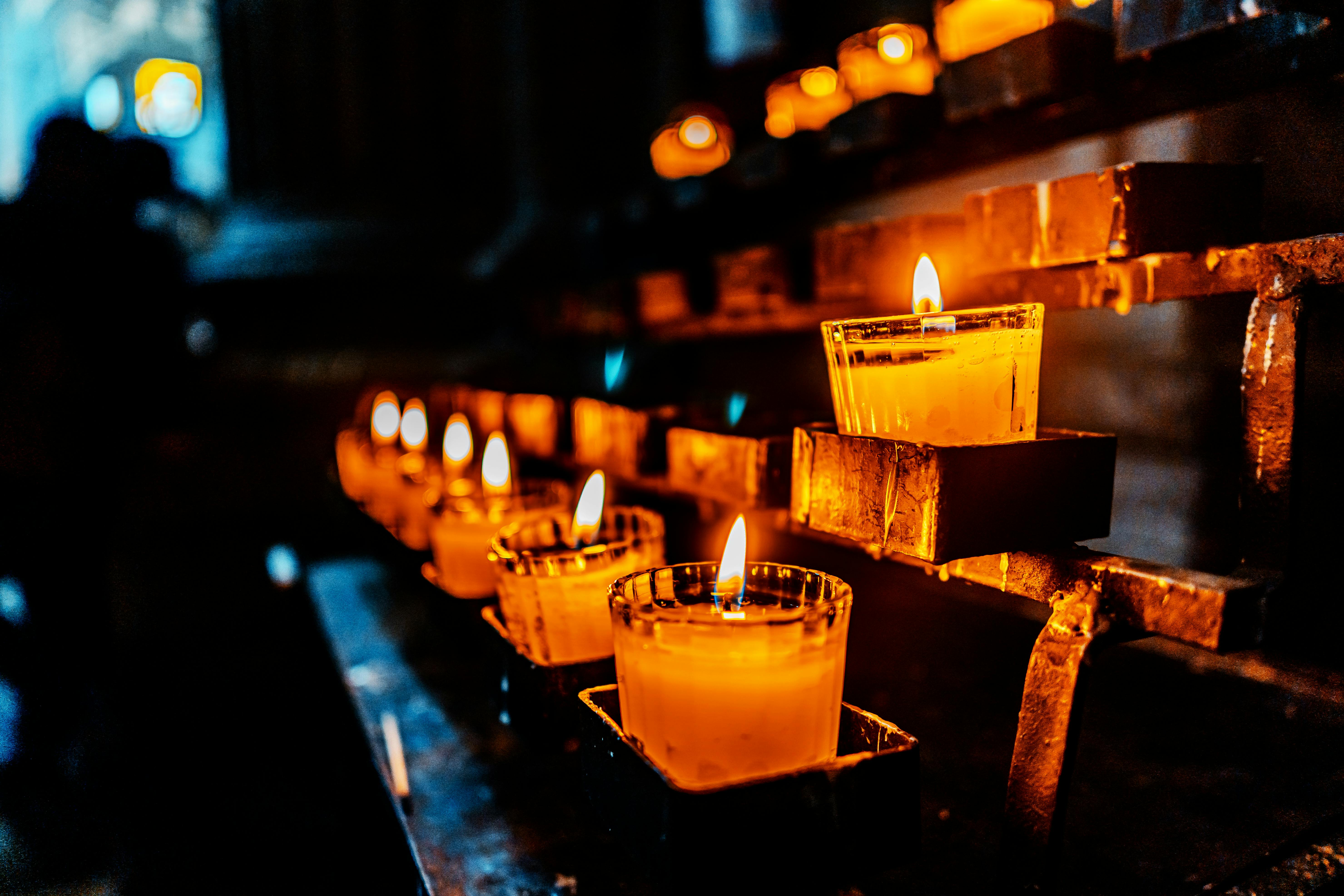 Gratis Fotos de stock gratuitas de actos de fe, adentro, adorar Foto de stock