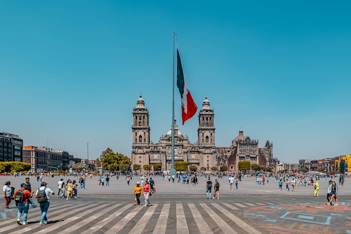 Безкоштовне стокове фото на тему «plaza de la constitución, Будівля, вежі»