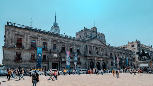 Безкоштовне стокове фото на тему «palacio de mineria, torre latinoamericana, автомобілі»