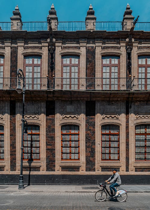 Gratis stockfoto met attractie, blauwe lucht, buitenkant van het gebouw