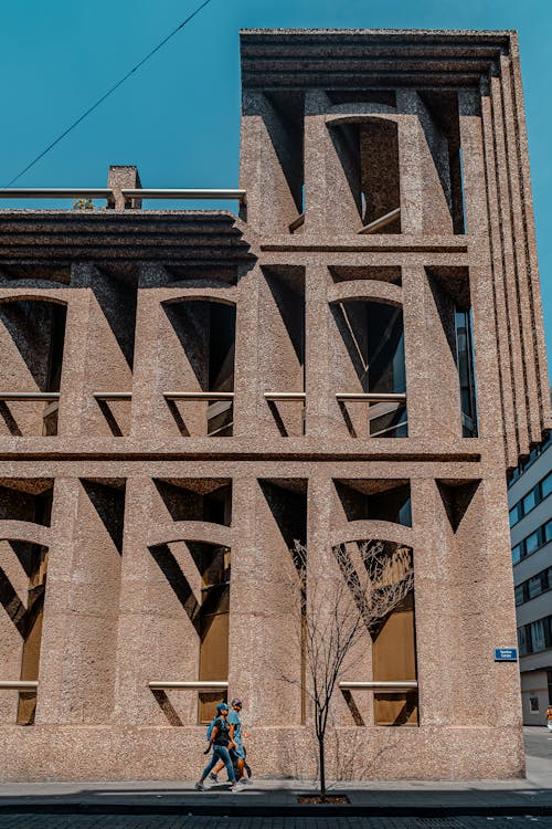 Foto profissional grátis de alicerce, ao ar livre, arquitectura. ciudad