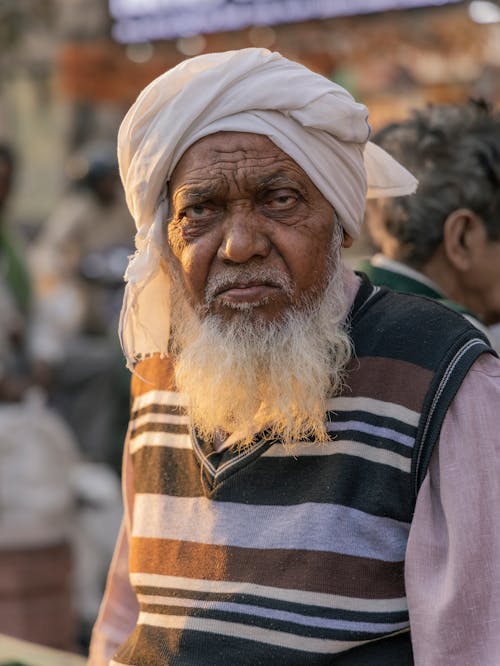 Kostnadsfri bild av äldre, gammal man, gata