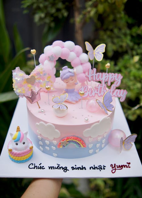 Cute Pink Birthday Cake for Girl