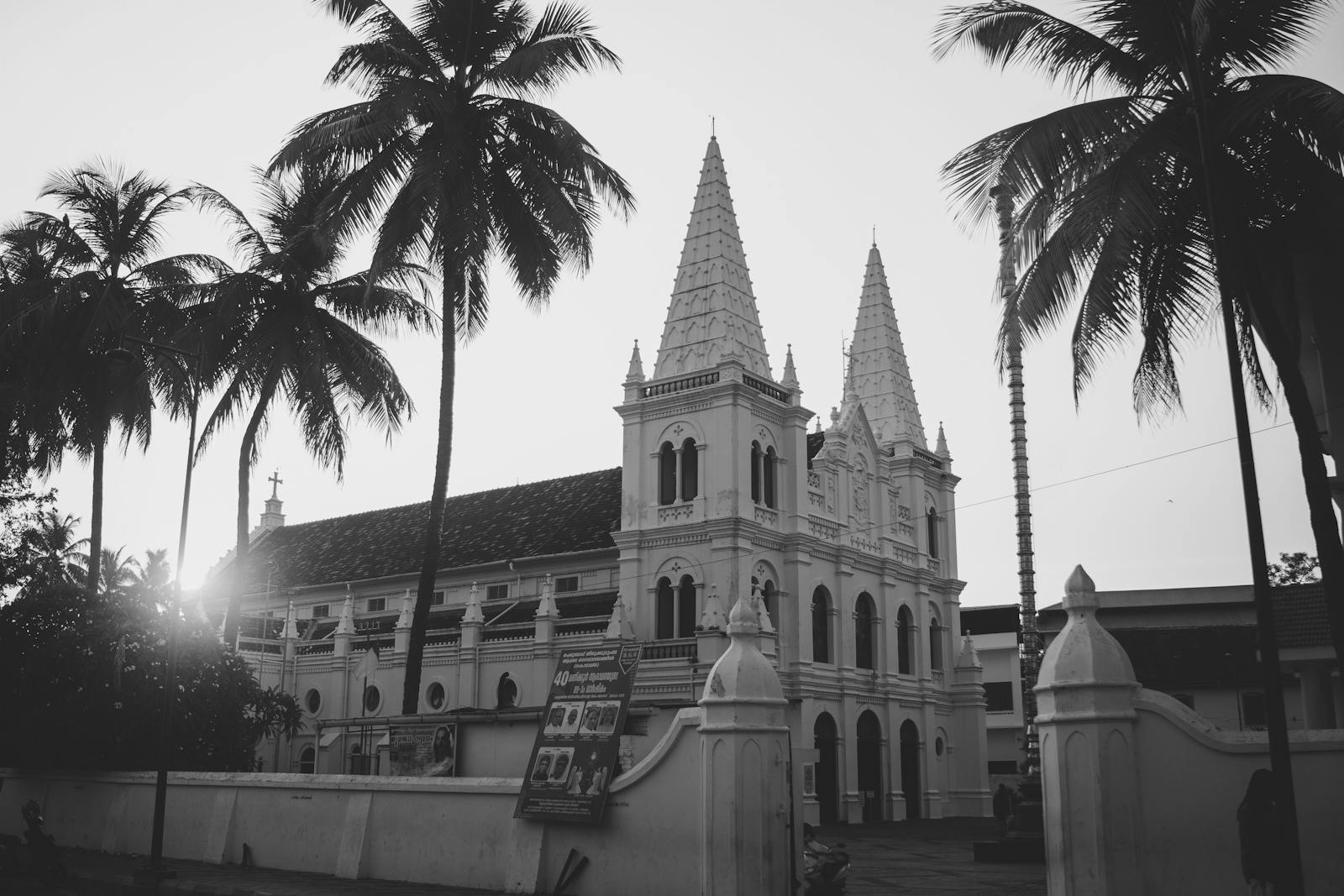 Santa Cruz Basilica In Cochin Photos, Download The BEST Free Santa Cruz ...