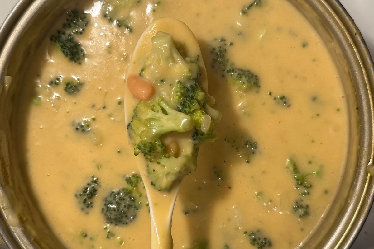 Broccoli and cheddar soup