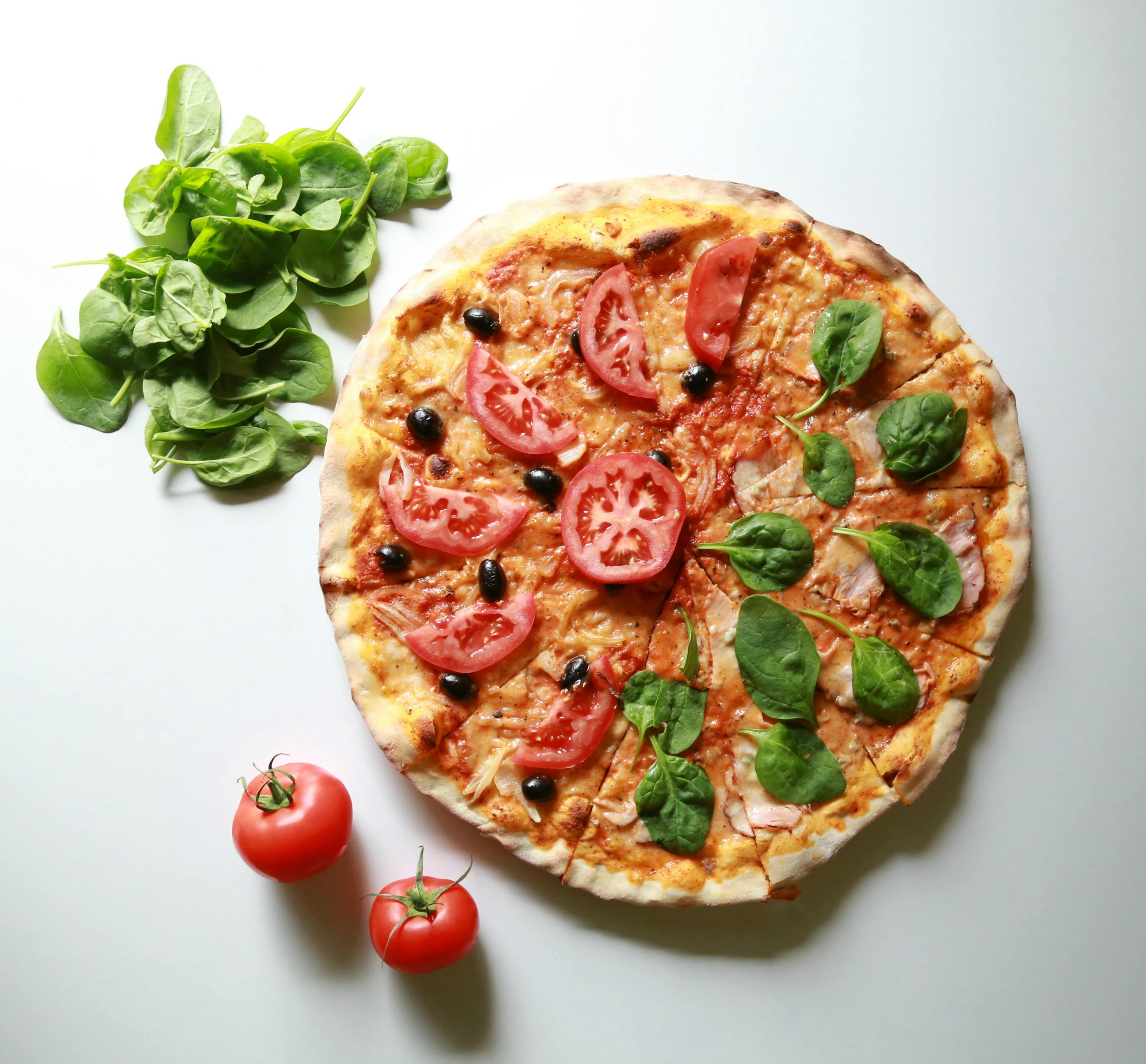 Tomato Pizza · Free Stock Photo