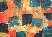 画布上，带有动态色彩的抽象笔触创造出鲜活而现代的艺术作品