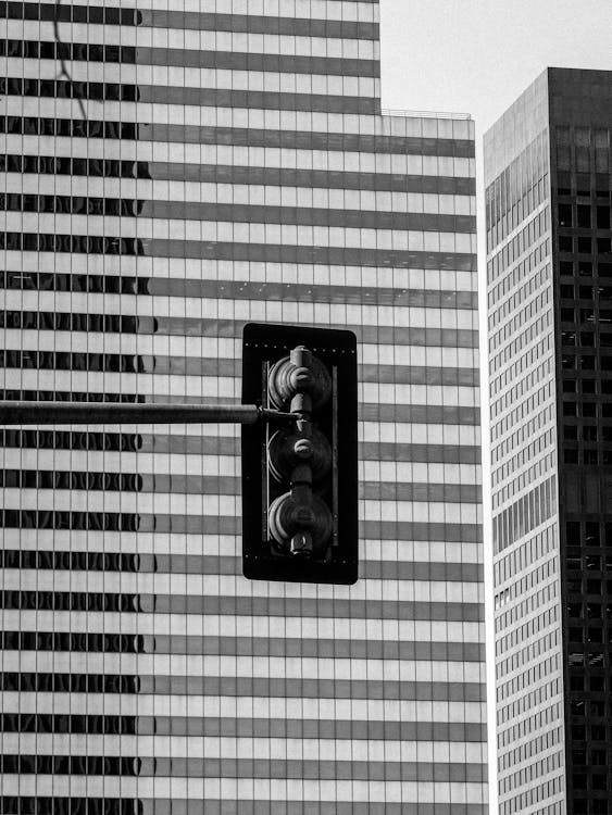 Безкоштовне стокове фото на тему «Будівля, вертикальні постріл, вид ззаду»