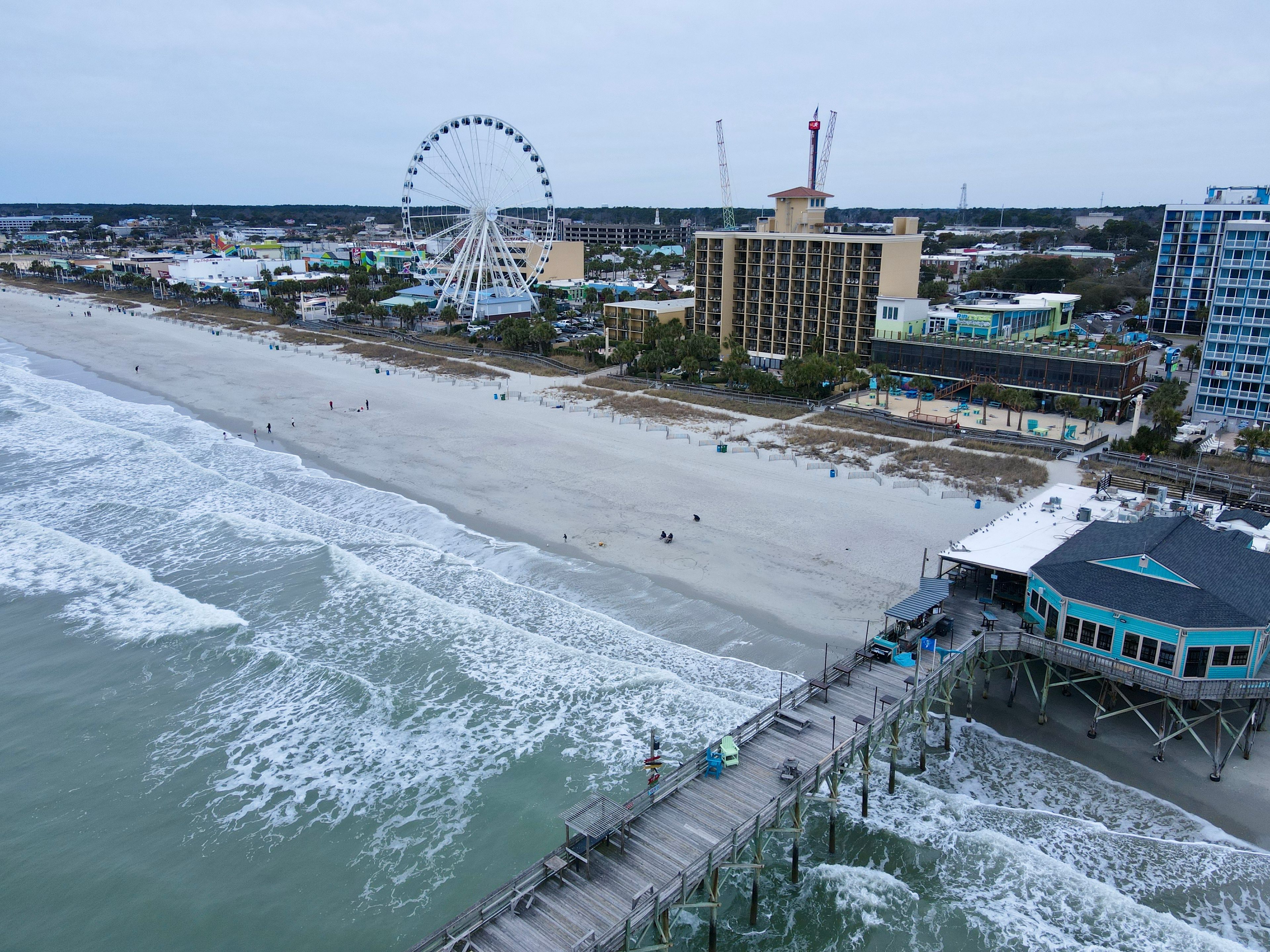 Myrtle Beach: Myrtle Beach oceanfront with the SkyWheel and Pier 14