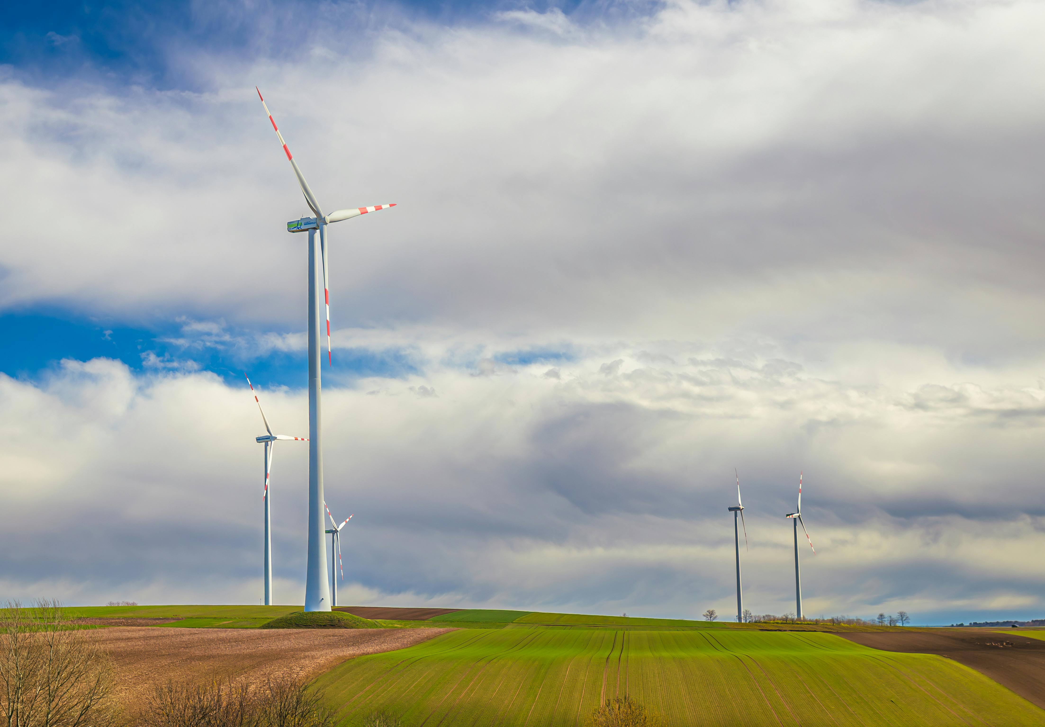 2019 Wind Energy Data &amp; Technology Trends — Photo by Ljubisa Pokrajac on Pexels