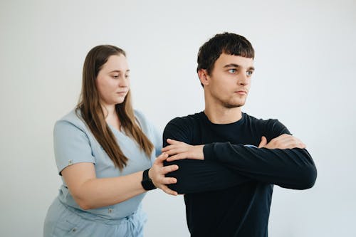 Kostenloses Stock Foto zu arme, frau, geduldig