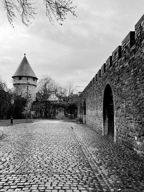 Fotobanka s bezplatnými fotkami na tému čiernobiely, čierny a biely, helpoort