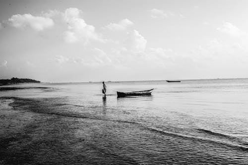Darmowe zdjęcie z galerii z czarno-biały, jezioro, krajobraz