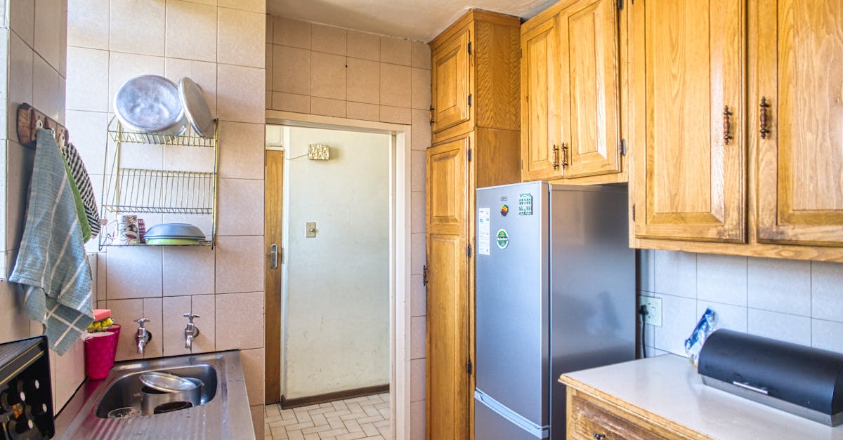 7 Boomer-Era Kitchen Items Hiding in Cupboards Worth Cash