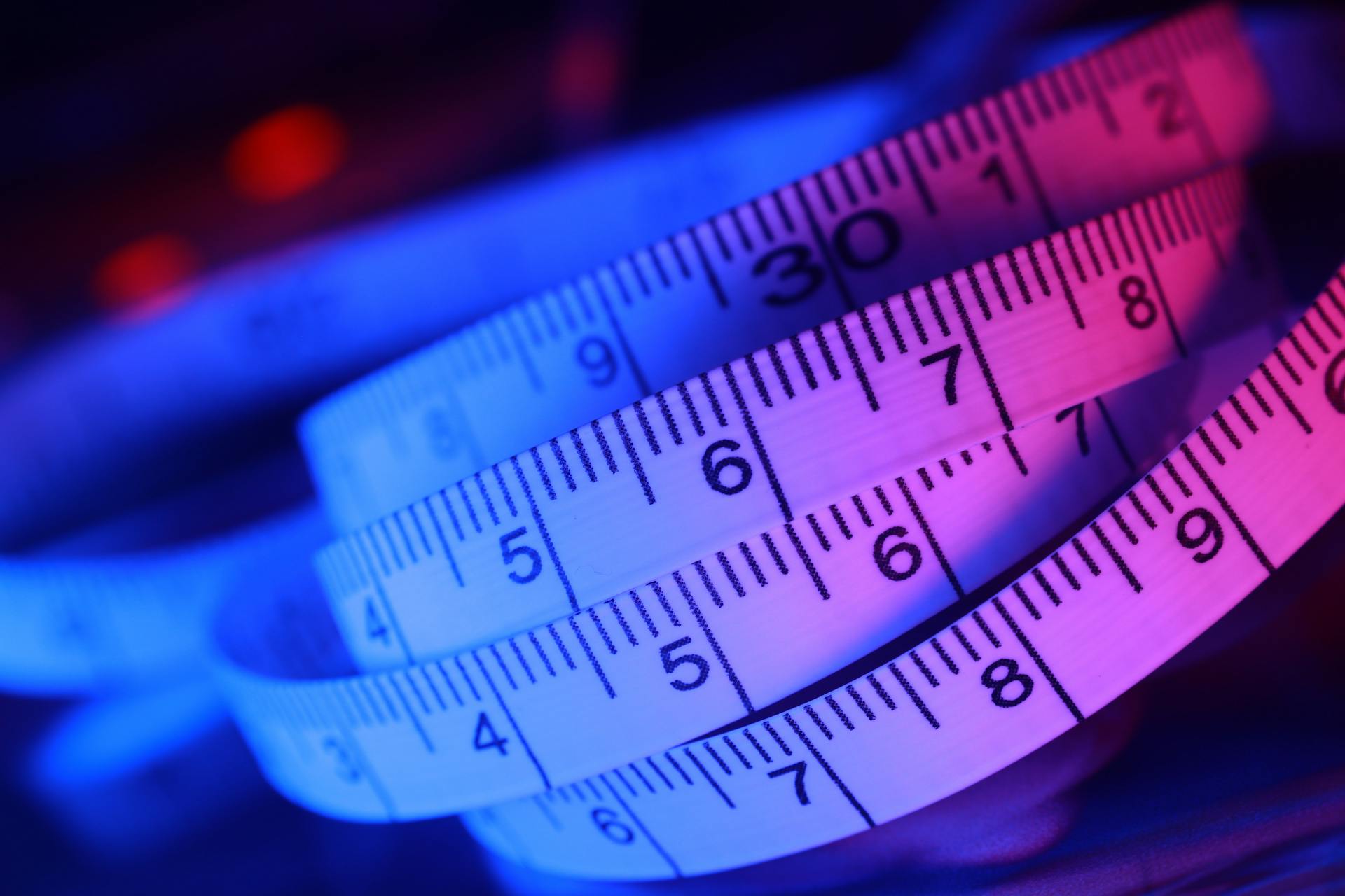 Measuring Band in Pink and Blue Light