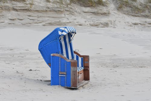 Gratis stockfoto met blauw, stoel, strand