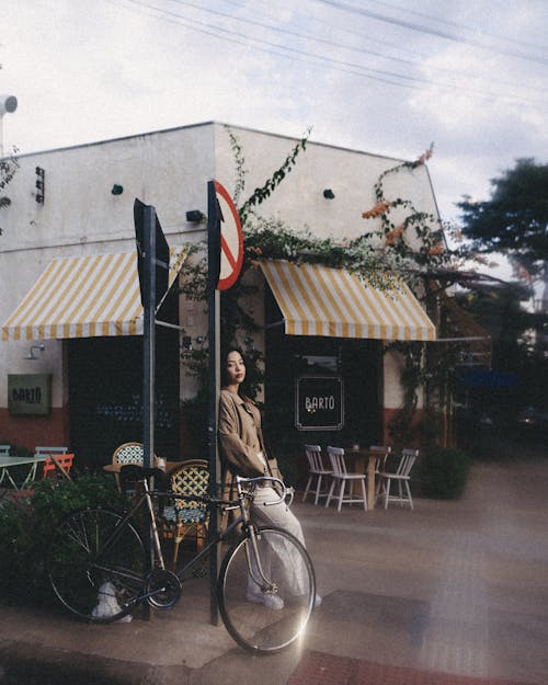 Gratis stockfoto met café, casual, fiets