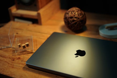 Gratis arkivbilde med apple, bærbar datamaskin, logo