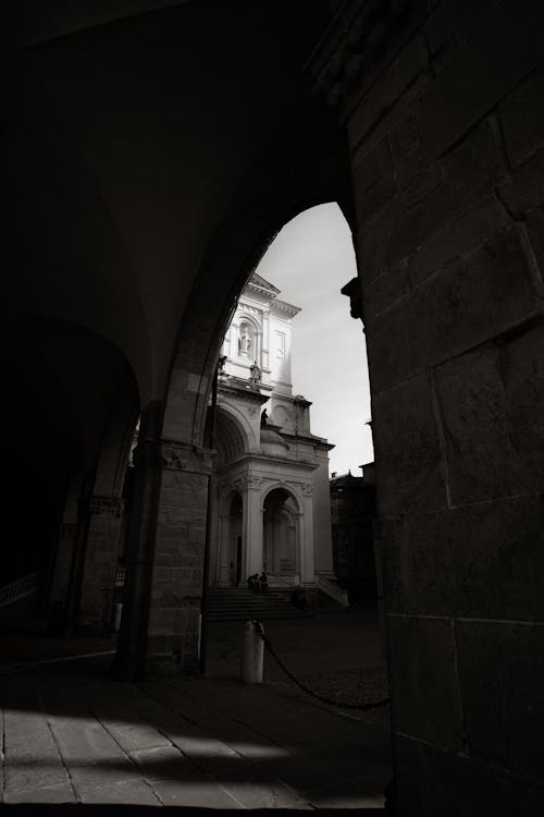 Foto profissional grátis de arcada, arcadas, cidade