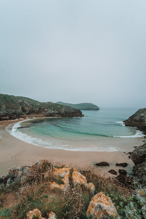 Foto d'estoc gratuïta de a l'aire lliure, aigua, capvespre