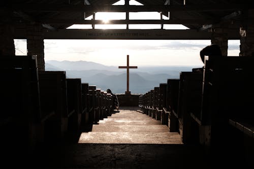 Immagine gratuita di cattolico, chiesa, croce