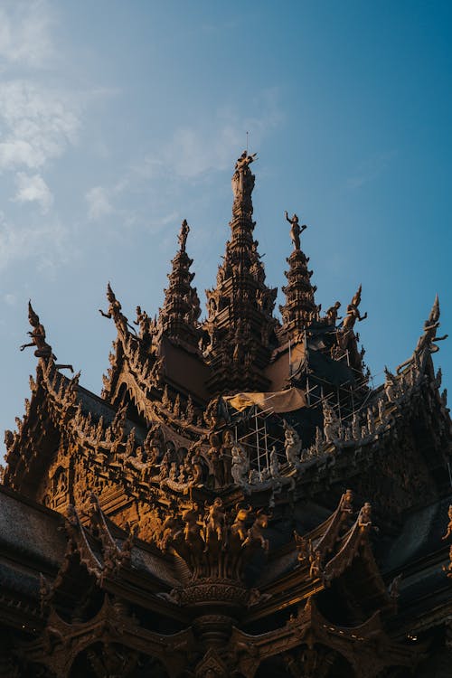 Kostenloses Stock Foto zu buddhist, gebäude, heiligtum der wahrheit