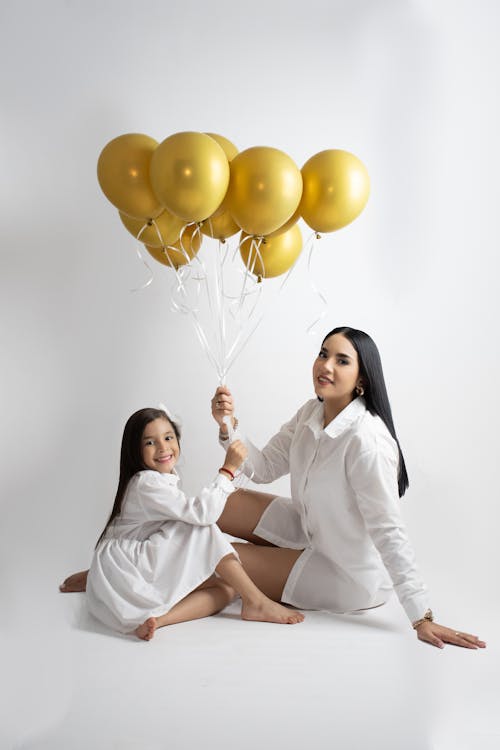 Imagine de stoc gratuită din baloane, cămașă albă, copil