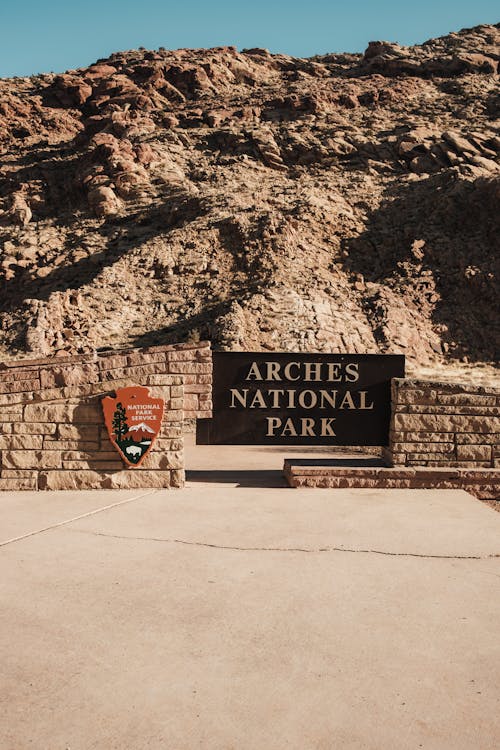 Arches national park entrance sign