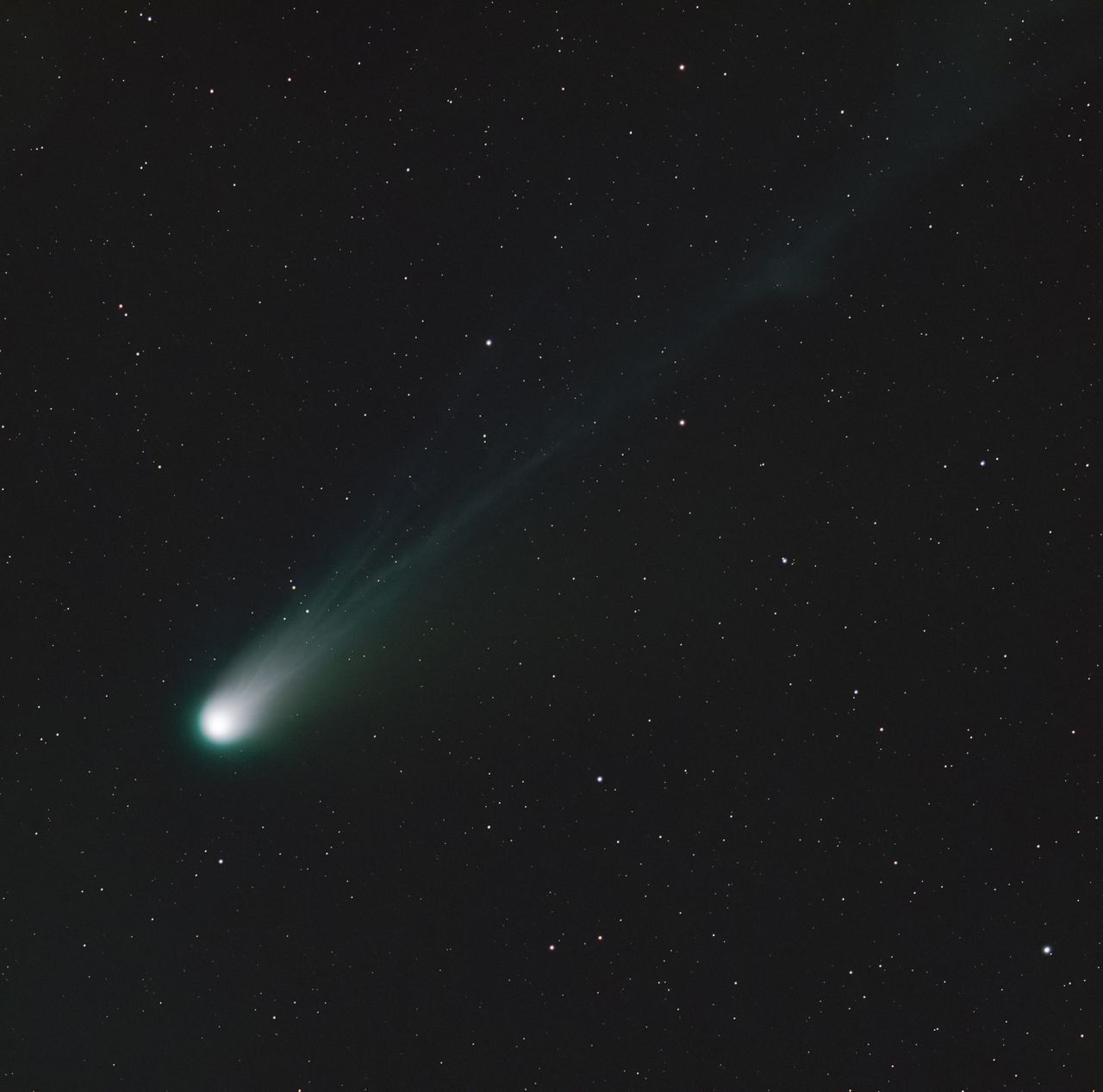 NASA Image Captures Comet 10P/Tempel 2 Near Globular Cluster M30
