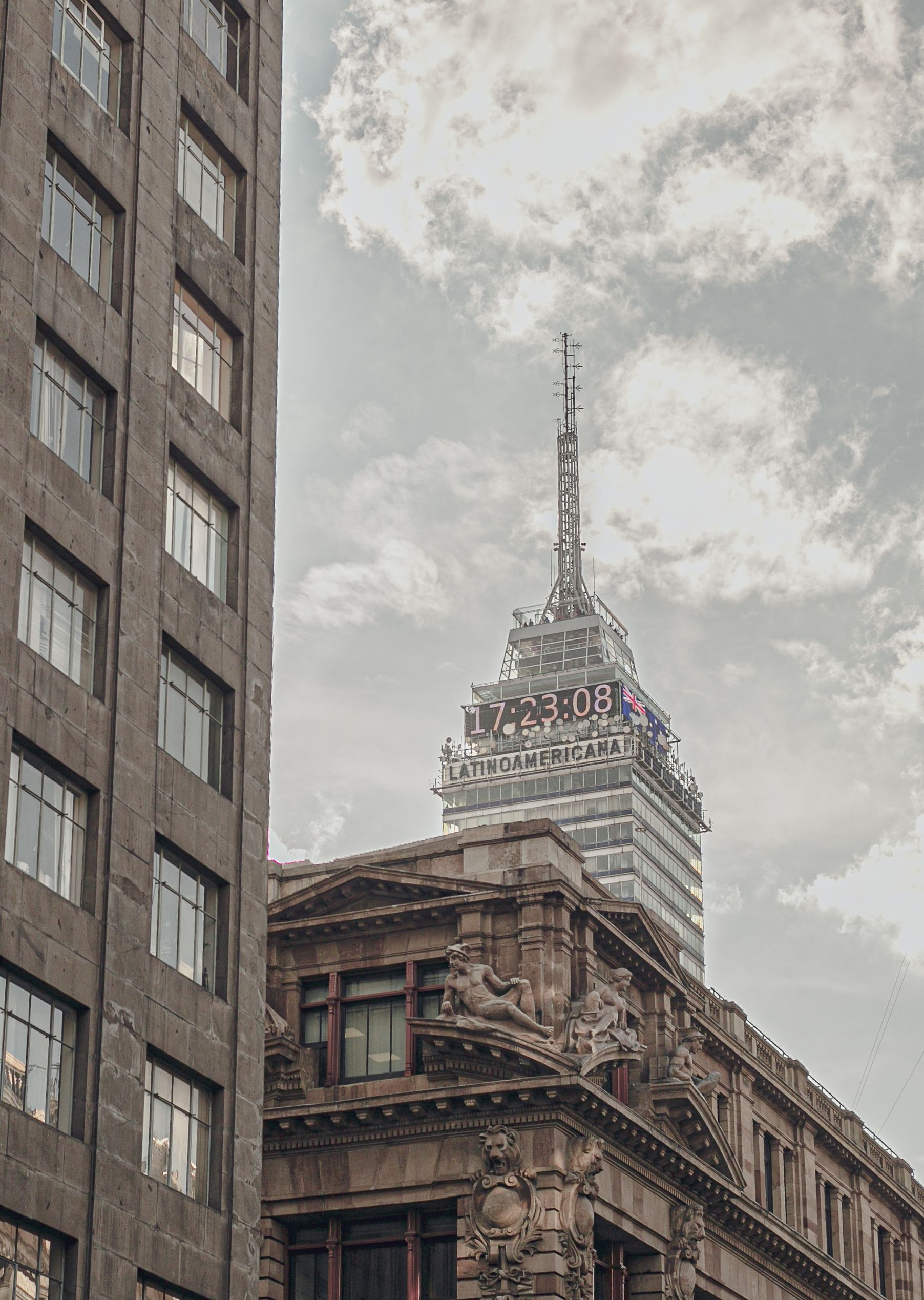 Torre Latinoamericana in Mexico City · Free Stock Photo